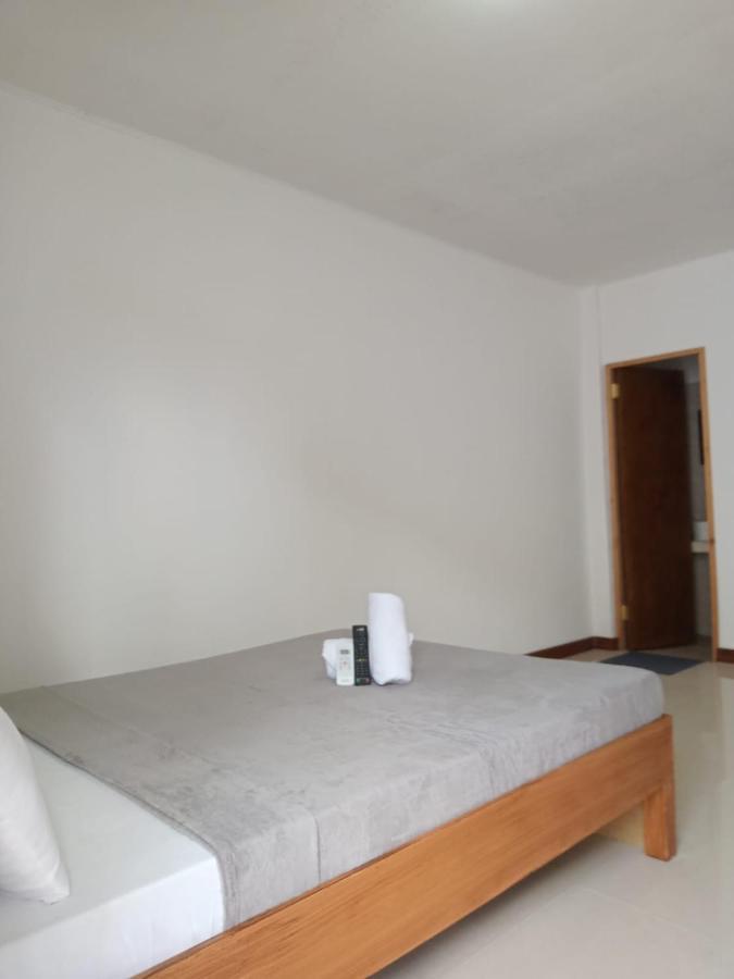 __Aplaridel Inn Suites__ Angeles Buitenkant foto
