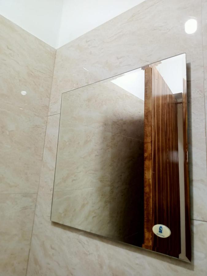 __Aplaridel Inn Suites__ Angeles Buitenkant foto
