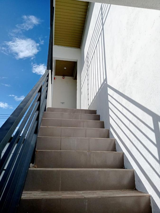__Aplaridel Inn Suites__ Angeles Buitenkant foto
